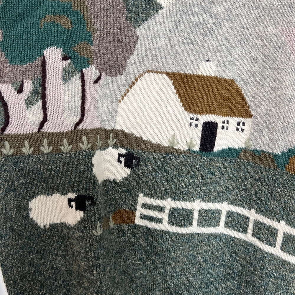 Wool Cottage Sweater - Picture 2 of 4